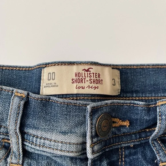 Hollister Shorts - Picture 2 of 5